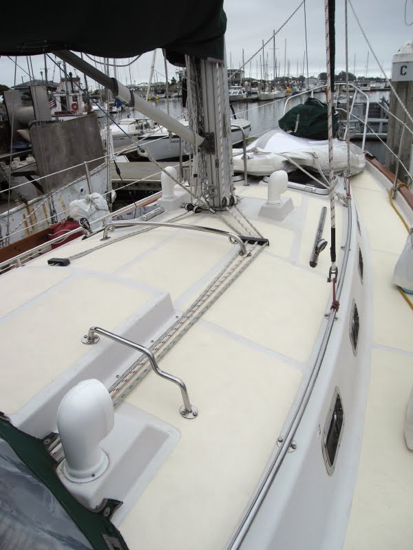 Coast 34 gallery image with filename: coast34-kasala-deck.jpg