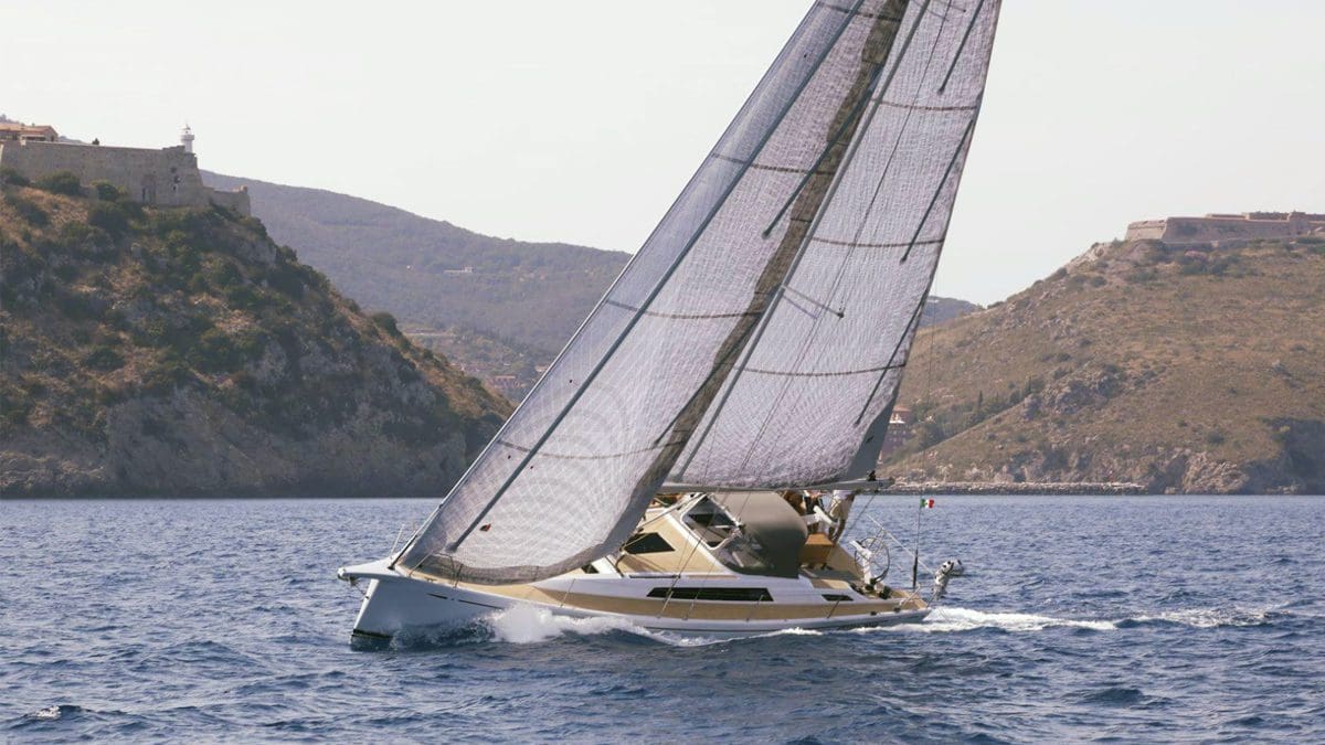 Grand Soleil 42 LC