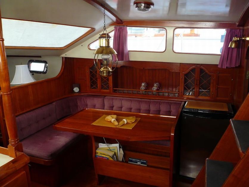 Hardin 45 gallery image with filename: hardin45-galley-starboard-side.jpg