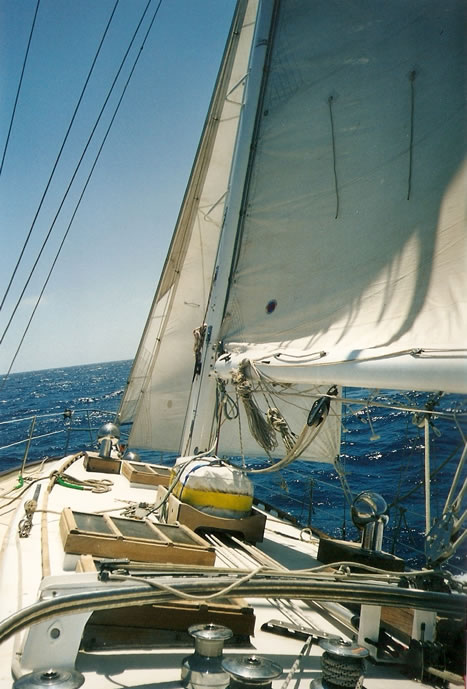 Valiant 40 gallery image with filename: valiant40-talia-deck.jpg