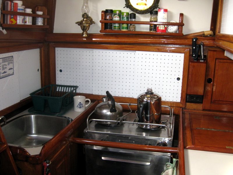 Westsail 32 gallery image with filename: westsail32-patience-galley.jpg